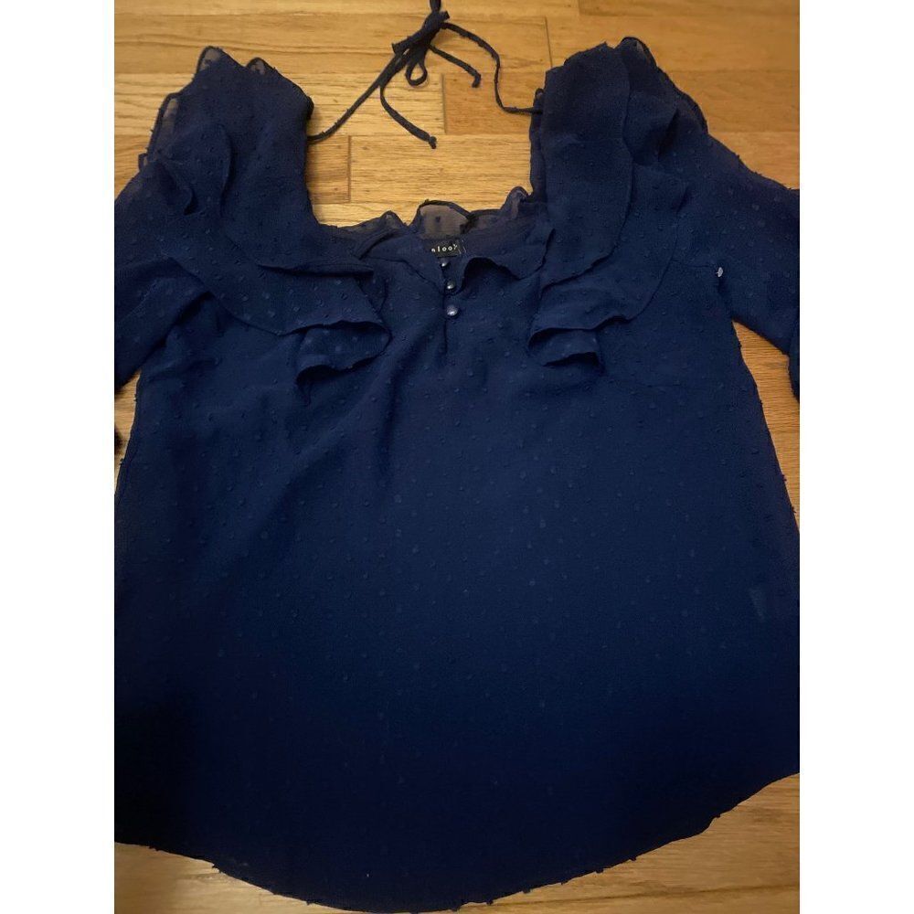Gibsonlook, women's navy blue tied back basic blouse size XS - Picture 3 of 8